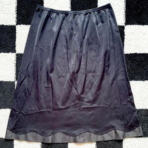 Vanity Fair Satin Hem Slip Skirt S